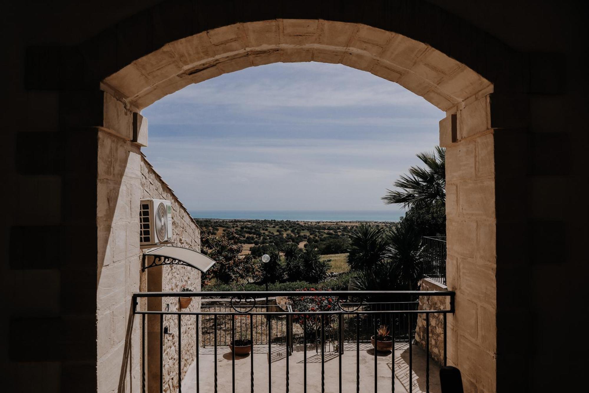 Balcone Mediterraneo - Donnalucata & Marina Di Ragusa Bagian luar foto